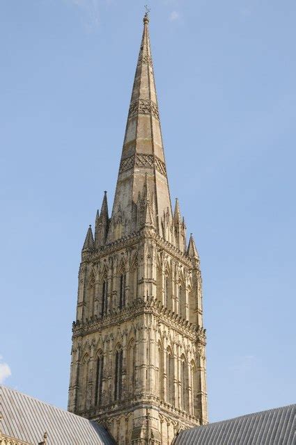 Tower and spire of Salisbury Cathedral © Philip Halling cc-by-sa/2.0 :: Geograph Britain and Ireland