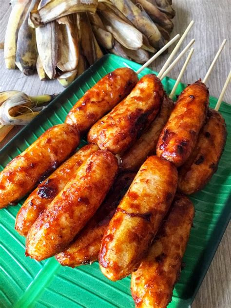 Banana Cue (Caramelized Bananas on a Stick) - PinoyBites