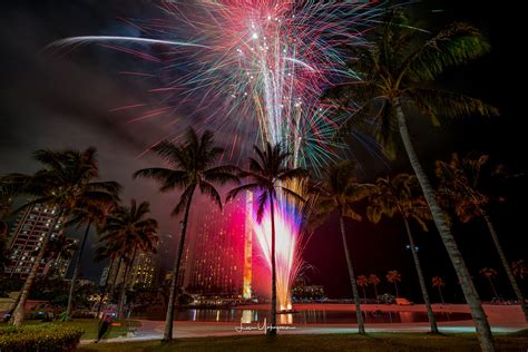 Friday Night Fireworks @ the Hilton Hawaiian Village 04 | Flickr