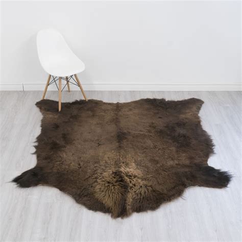 Buffalo Robe / Bison Hide Rug 100 (33.5 square feet): www.bearskin-rugs.com