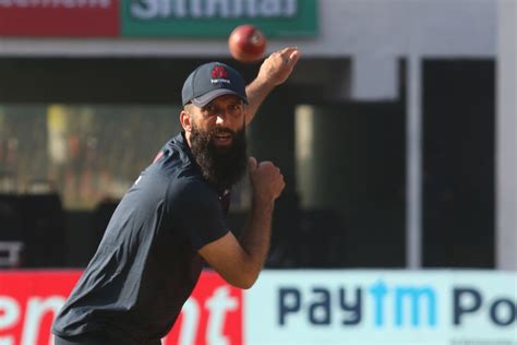 Moeen Ali has a bowl during the warm-ups | ESPNcricinfo.com