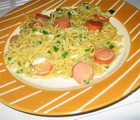 Indomie Noodles Recipes With Green Peppers And Cabbage Cooked With some ...