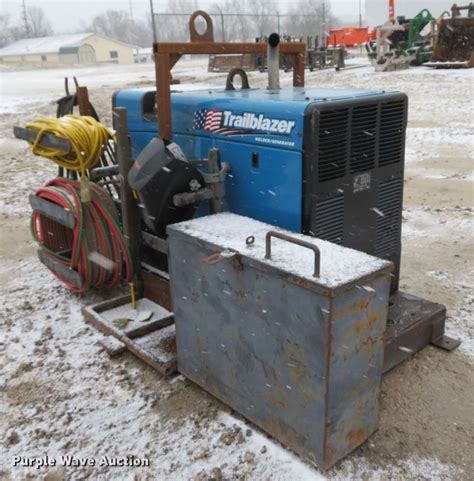 Miller Tailblazer 302 welder/generator in Troy, MO | Item GI9077 sold | Purple Wave