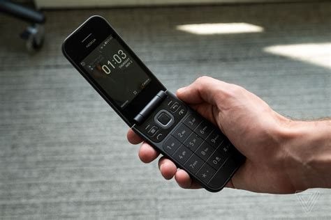 Nokia’s iconic 2720 flip phone is the latest model to be resurrected by ...