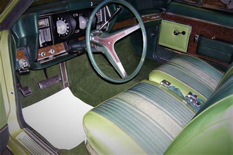 1968 RAMBLER AMBASSADOR SST - Interior - 213046