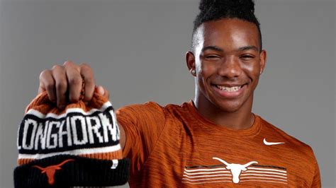 They hooked him: Lancers star Bijan Robinson verbally commits to Texas for 2020 | High Schools ...