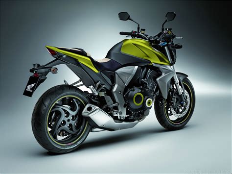 HONDA CB1000R - Review and photos