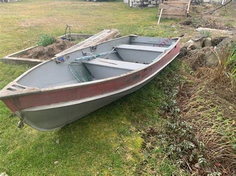 12' Lund HD riveted aluminum row boat West Shore: Langford,Colwood,Metchosin,Highlands, Victoria