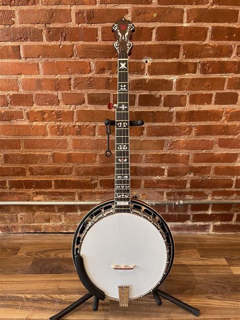 Gold Tone OB-Bela Bluegrass Heart Bela Fleck Signature Banjo w/HSC