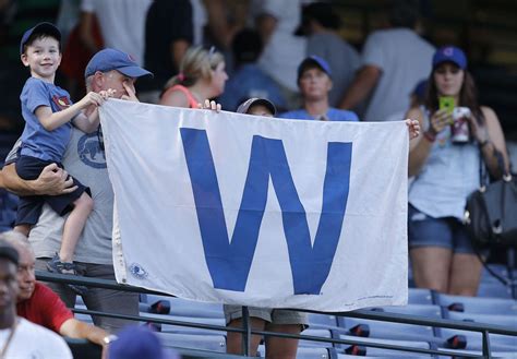 The Company And Story Behind The Iconic Chicago Cubs ‘W’ Flag The ...