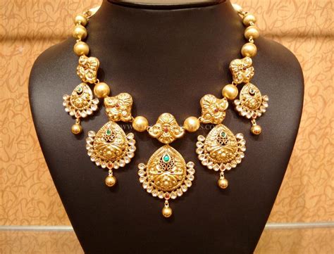 Gold Light Weight Antique Kundan Necklace Design ~ South India Jewels