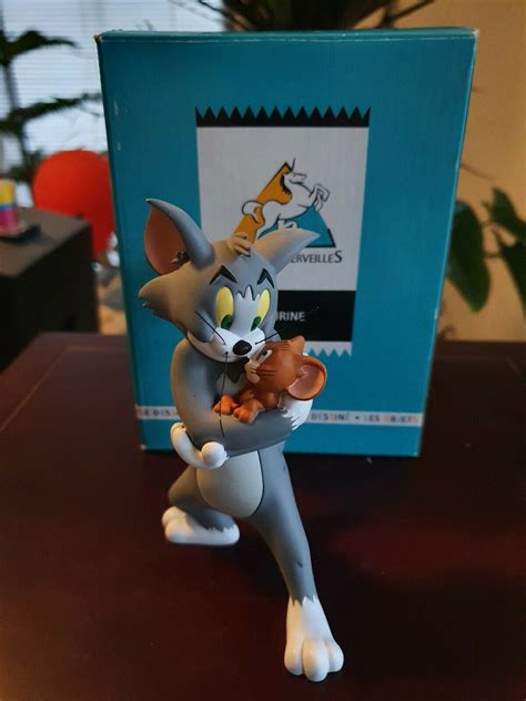 520-0077 MINI STATUE RESIN MADE TOM & JERRY hug Extremely Rare ...