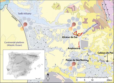 Geologic map of the Sado shell middens area, with location of the town ...