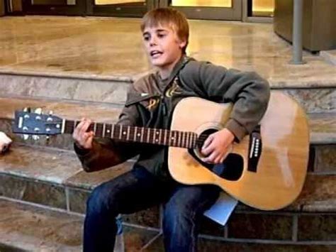 Video: Justin Bieber sings in Stratford - Stratford Festival Reviews