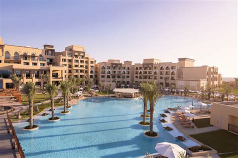 Saadiyat Rotana Resort - Abu Dhabi - rdmh ltd.