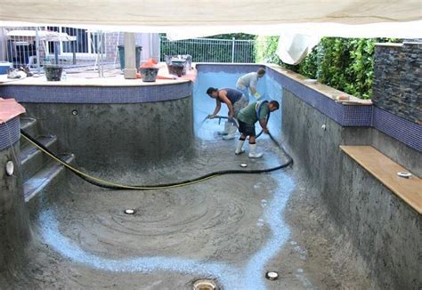 Swimming pool construction process - Crystal Pools