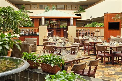 Embassy Suites, Corcorans Dining Set | At Embassy Suites, pl… | Flickr