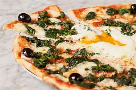 How to make Pizza Express' famed Fiorentina Pizza as restaurant shares ...