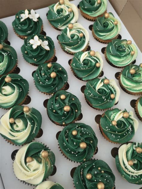 Emerald Green and gold cupcakes | Green themed wedding, Emerald green ...