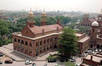 Lahore High Court, Lahore. (By www.flickr.com/photos/73226469@N00 ...