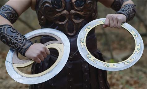 Real-life Xena chakram weapons fit for a warrior princess - CNET