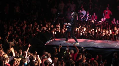 Why We Love Concerts: The Crowd - TicketCity Insider