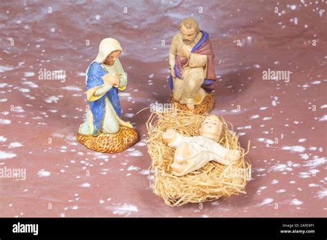 Manger nativity scene figures hi-res stock photography and images - Alamy