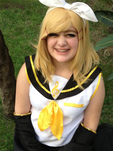 You Make Me Silly: Rin Kagamine Cosplay by LovingLen4Life on DeviantArt