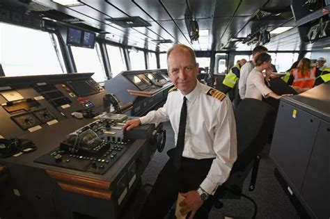 See inside the £3.1bn HMS Queen Elizabeth warship as it sets sail on ...