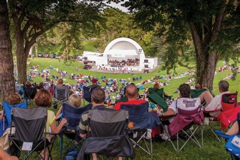 In 1939, Devou Park's band shell was a respite from the world's woes ...