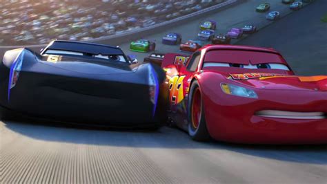 Lightening McQueen Vs. Jackson Storm in New CARS 3 "Rivalry" Trailer ...