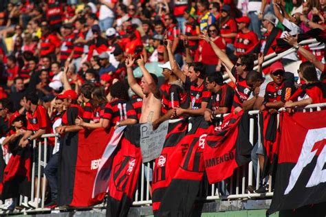 Gremio vs Flamengo: Fans Preview Brazilian Libertadores Battle For The Ages