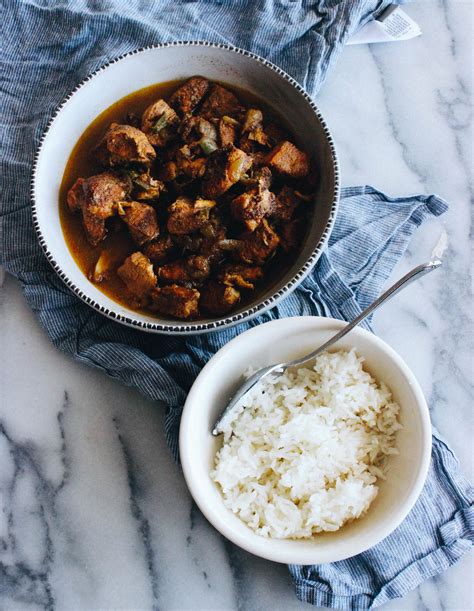 Sri Lankan Chicken Curry - The Bay Leaf Kitchen