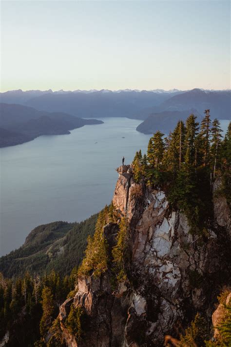 Hiking - Vancouver's North Shore