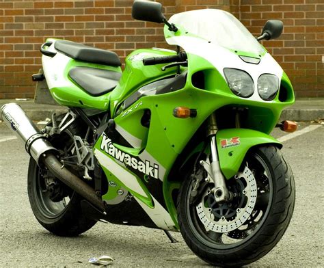 Kawasaki ZX-7RR Ninja