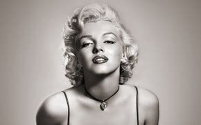 Marilyn Monroe Red Lips HD Wallpaper - WallpaperFX