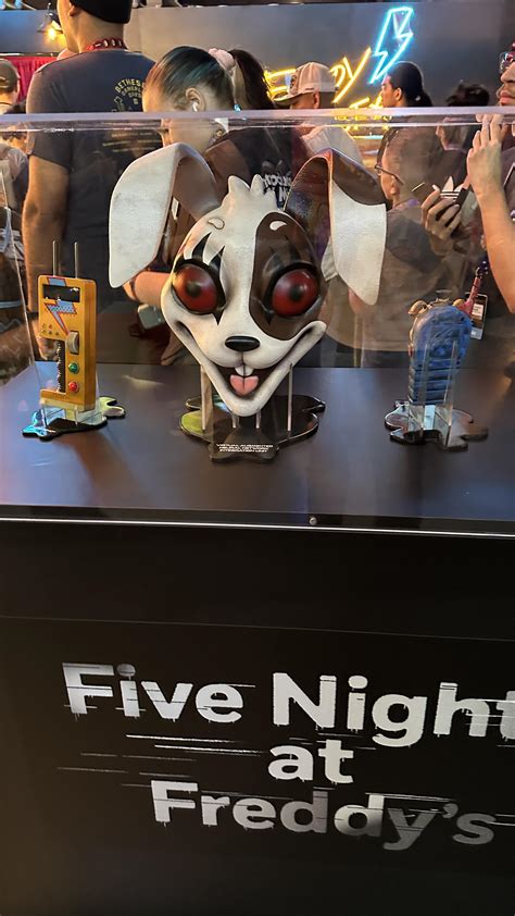 Vanni mask and Faz-Wrench at PAX west today : r/fivenightsatfreddys