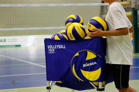 7 Ways Volleyball Coaches Can Emphasize the Importance of Sportsmanship | Volleyball Advice