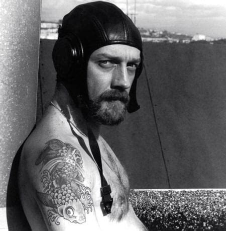 Young Donald Sutherland was/is Fucking Manly : r/fuckingmanly