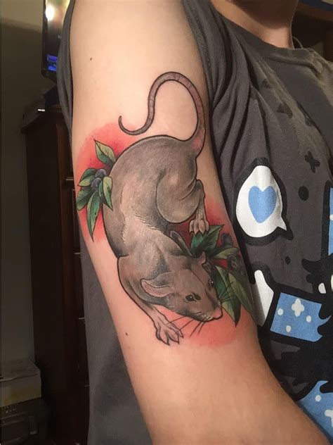 Adorable rat tattoo by Steph Hrychuk of Underground Ink in Thunder Bay ON | Rat tattoo, Organic ...