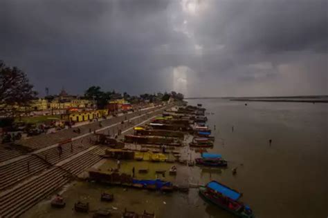 On Ram Navami day, Ayodhya wears a deserted look as celebrations are on ...