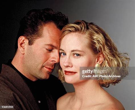 Cybill Shepherd Bruce Willis Photos and Premium High Res Pictures - Getty Images