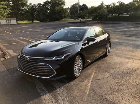 Car Review: Toyota remakes the large Avalon sedan adding more luxury for 2019 - WTOP News