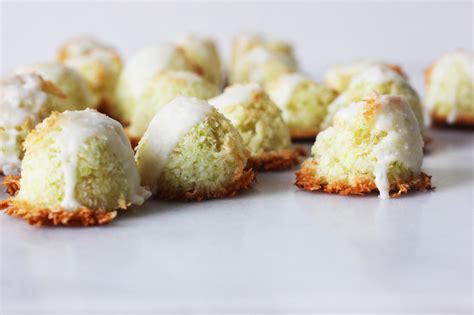 Kaffir Lime Macaroons