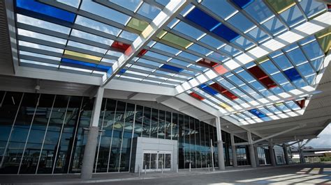 Lafayette Regional Airport cuts ribbon on new terminal