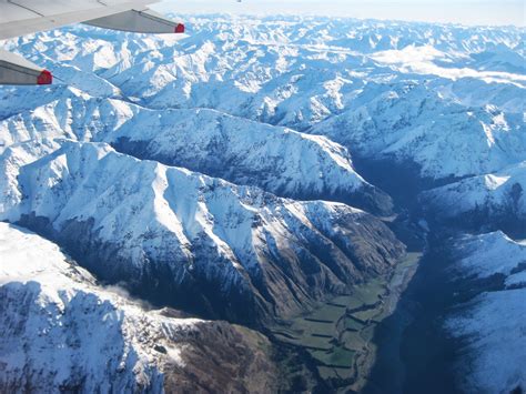 Jours De Neige: Aerial View of the Southern Alps of New Zealand