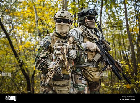 Marsoc raiders with weapons Stock Photo - Alamy