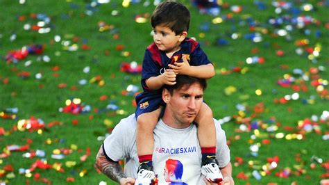 Fragen zu Lionel Messi: Gehalt, Schuhe, Titel und Kinder | Goal.com