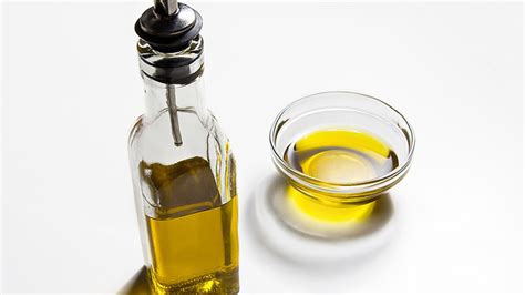 Regular Vs. Extra-Virgin Olive Oil: What's The Difference?