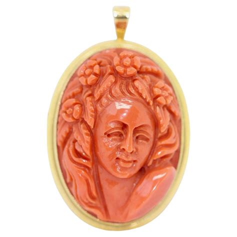 Art Deco Hand Carved Portrait Shell Cameo Gold Pin Pendant Estate Fine Jewellery For Sale at 1stDibs